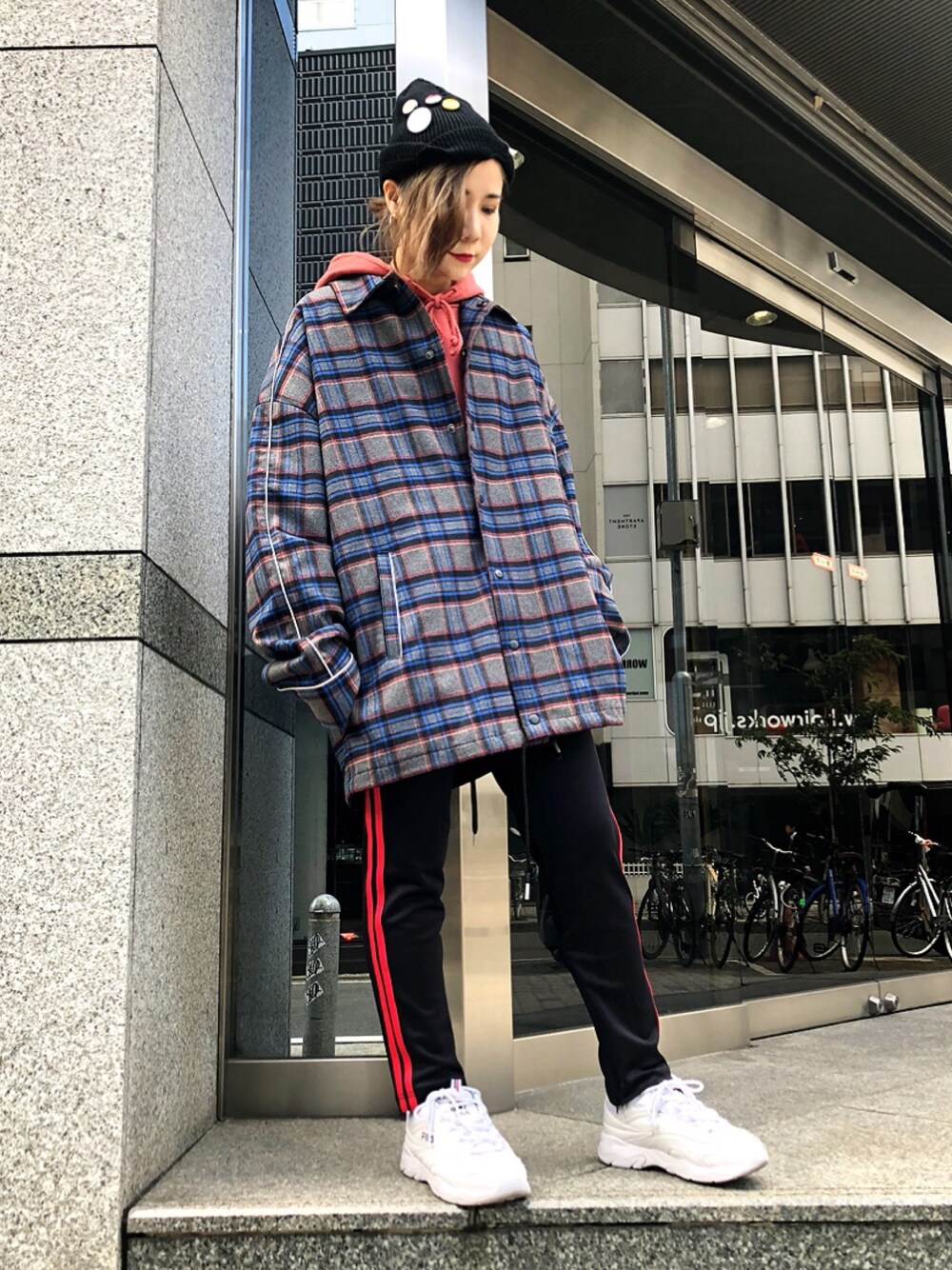 「シンプル、ニット帽、秋のコーデ、LHP、ジャージ、名古屋、ootd」｜「DANKE SCHONのDankeSchon/ダンケシェーン/スキニージャージーパンツ（その他パンツ、ブラック系）」を使った、IZUHARA MAYUさん（レディース・155cm）の秋コーディネートの1枚目の写真