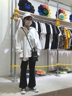 「MCM（エムシーエム）のアイテム（キャップ）」を使った、IZUHARA MAYUさん（レディース・155cm）の夏コーディネート