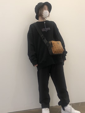 「L.H.P（エルエイチピー）のアイテム（スウェット）」を使った、IZUHARA MAYUさん（レディース・155cm）の秋コーディネート