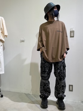 「L.H.P（エルエイチピー）のアイテム（Tシャツ/カットソー）」を使った、IZUHARA MAYUさん（レディース・155cm）の夏コーディネート
