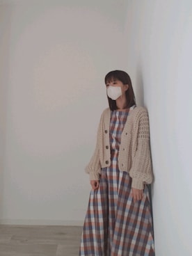 「natural couture（ナチュラルクチュール）の棒針風ショートカーディガン（カーディガン/ボレロ、ベージュ系）」を使った、noyuさん（レディース・158cm）の冬コーディネート