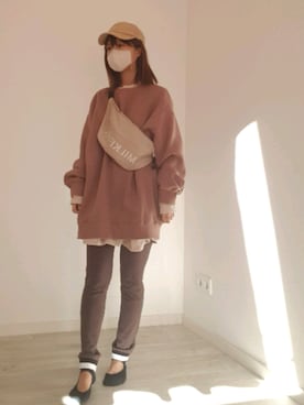 「DHOLIC（ディーホリック）の裏起毛オーバーサイズスウェット（スウェット、ブラウン系）」を使った、noyuさん（レディース・158cm）の冬コーディネート