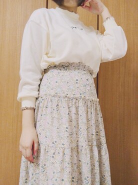「one after another NICE CLAUP（ワンアフターアナザーナイスクラップ）のヴィンテージ花柄ティアードスカート（スカート、ホワイト系）」を使った、さくらさん（レディース・165cm）の秋コーディネート