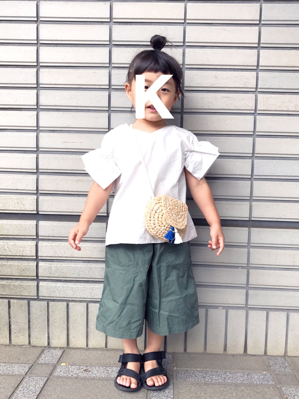 「kids、3歳、ガウチョパンツ、teva風、ポシェット」｜「A BONDのアイテム（Tシャツ/カットソー、ホワイト系）」を使った、kaaam*さん（キッズ・90cm）の夏コーディネートの1枚目の写真