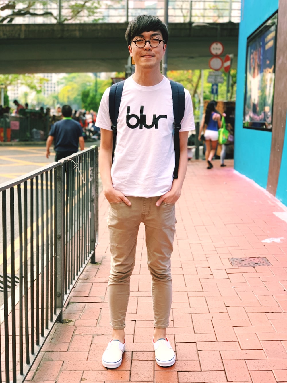 「summer、boy、VANS、hkboy」｜「VANSのアイテム（スリッポン、ホワイト系）」を使った、kenさん（メンズ・170cm）の春コーディネートの1枚目の写真