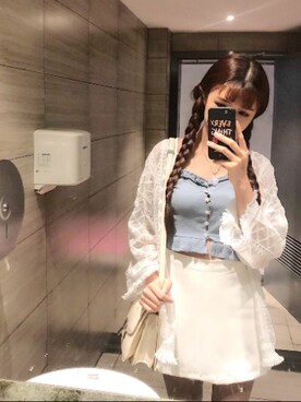 「アイテム（チューブトップ、ブルー系）」を使った、PlumBabiさん（レディース・155cm）の春コーディネート