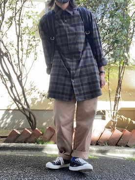 「GU（ジーユー）のアイテム（シャツ/ブラウス、グレー系）」を使った、meiさん（レディース・162cm）の秋コーディネート
