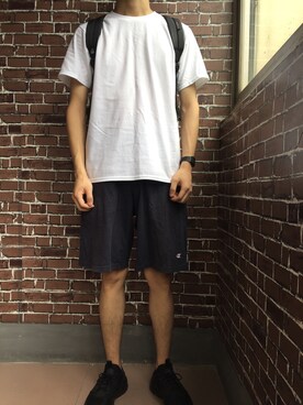 「Champion（チャンピオン）のアイテム（カーゴパンツ）」を使った、刘华德さん（メンズ・170cm）の春コーディネート