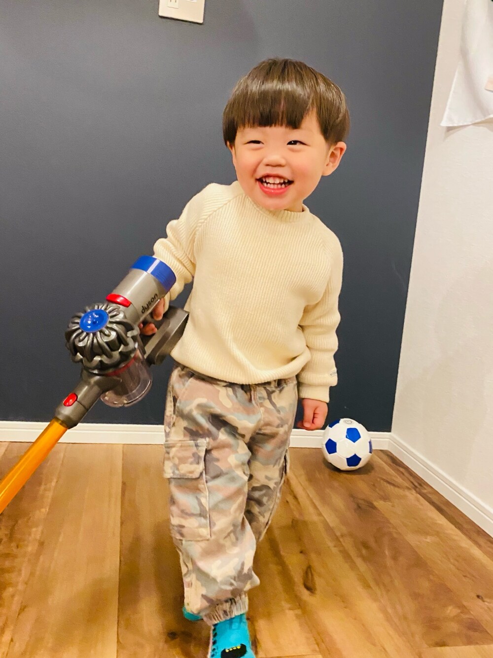 「冬コーデ、おとこのこ、キッズファッション、kids、2歳」｜「Ocean&Groundのアイテム（トップス、ホワイト系）」を使った、chikeboy12さん（キッズ・90cm）の冬コーディネートの1枚目の写真