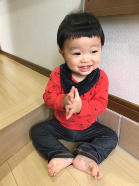 「UNIQLO（ユニクロ）のアイテム（ロンパース、レッド系）」を使った、@139さん（キッズ・80cm）の秋コーディネート
