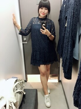 「NET（ネット）のアイテム（ワンピース、ブルー系）」を使った、Kaitlyn Liuさん（レディース・163cm）の春コーディネート