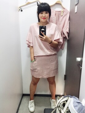 「NET（ネット）のアイテム（トップス、ピンク系）」を使った、Kaitlyn Liuさん（レディース・163cm）の春コーディネート