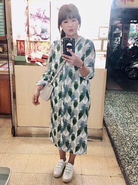 「NET（ネット）のアイテム（ワンピース、グリーン系）」を使った、Kaitlyn Liuさん（レディース・163cm）の夏コーディネート