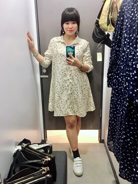 「NET（ネット）のアイテム（ワンピース/ドレス、その他）」を使った、Kaitlyn Liuさん（レディース・163cm）の秋コーディネート