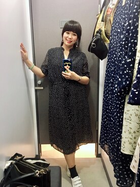 「NET（ネット）のアイテム（ワンピース、ブラック系）」を使った、Kaitlyn Liuさん（レディース・163cm）の秋コーディネート