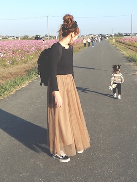 「coca（coca）（コカ）の長さ選べる上品カラーチュールスカート(LONG)（スカート、ベージュ系）」を使った、sakiさん（レディース・167cm）の秋コーディネート