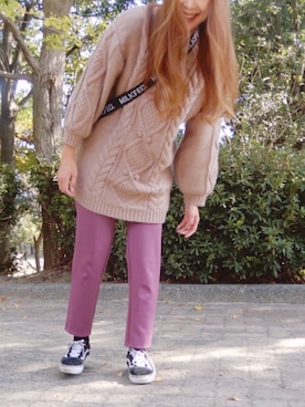 「MAJESTIC LEGON（マジェスティックレゴン）のポンポン付ケーブルワンピース（ワンピース、ベージュ系）」を使った、sakiさん（レディース・167cm）の秋コーディネート