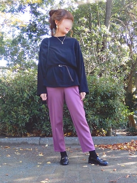 「GU（ジーユー）のアイテム（スラックス、パープル系）」を使った、sakiさん（レディース・167cm）の秋コーディネート