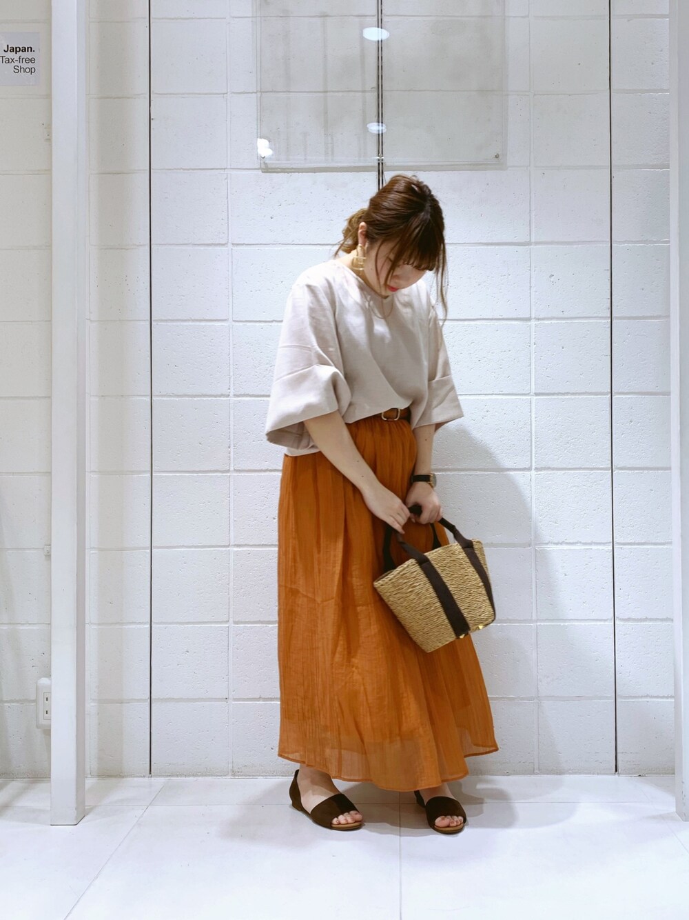 「RODE SKOのELSE セパレートフラットサンダル（サンダル、ブラウン系）」を使った、ito___chan 🐰さん（レディース・152cm）の春コーディネートの1枚目の写真