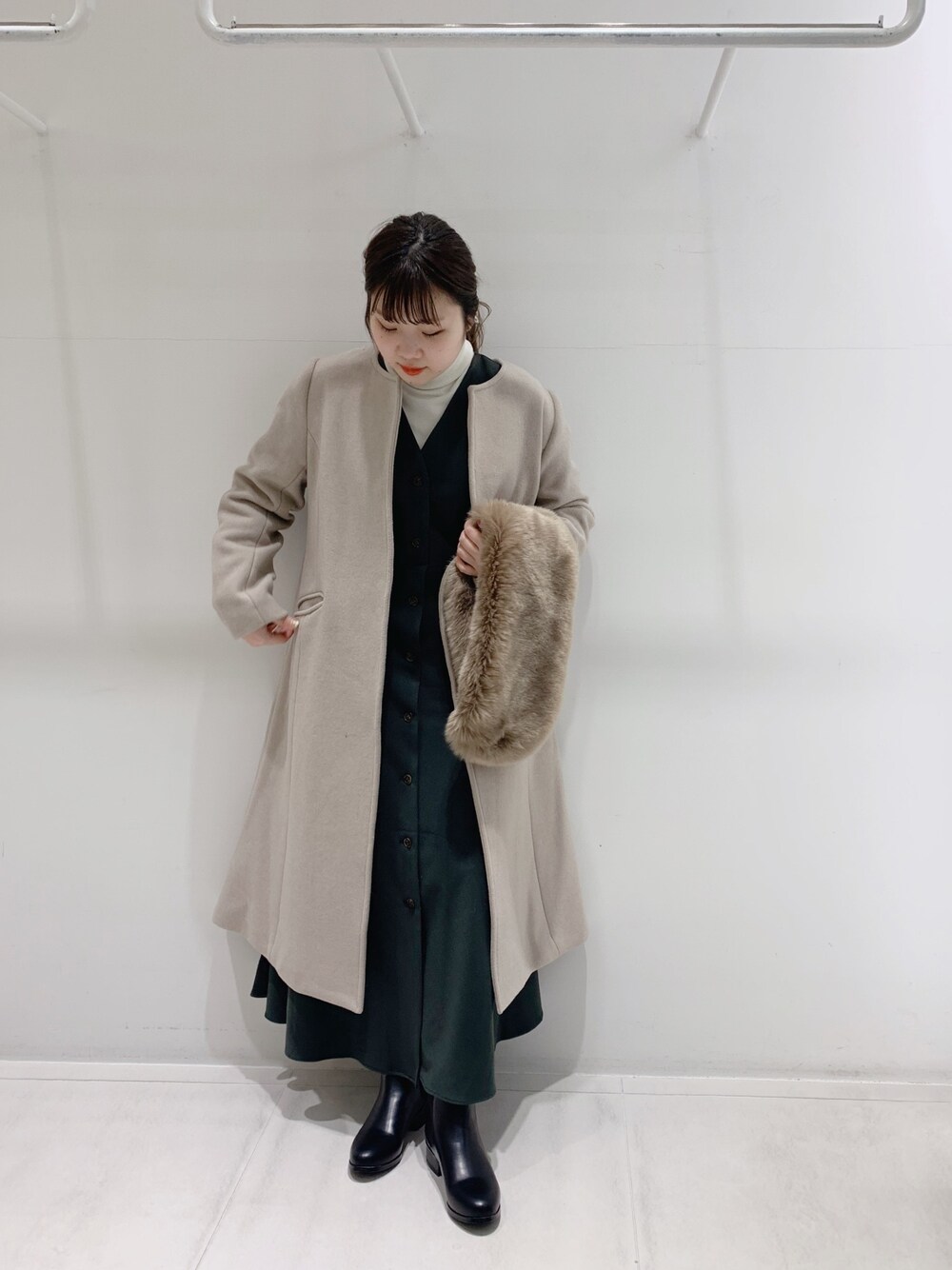 「KBFのファーティペットコート（その他アウター、ベージュ系）」を使った、ito___chan 🐰さん（レディース・152cm）の冬コーディネートの1枚目の写真