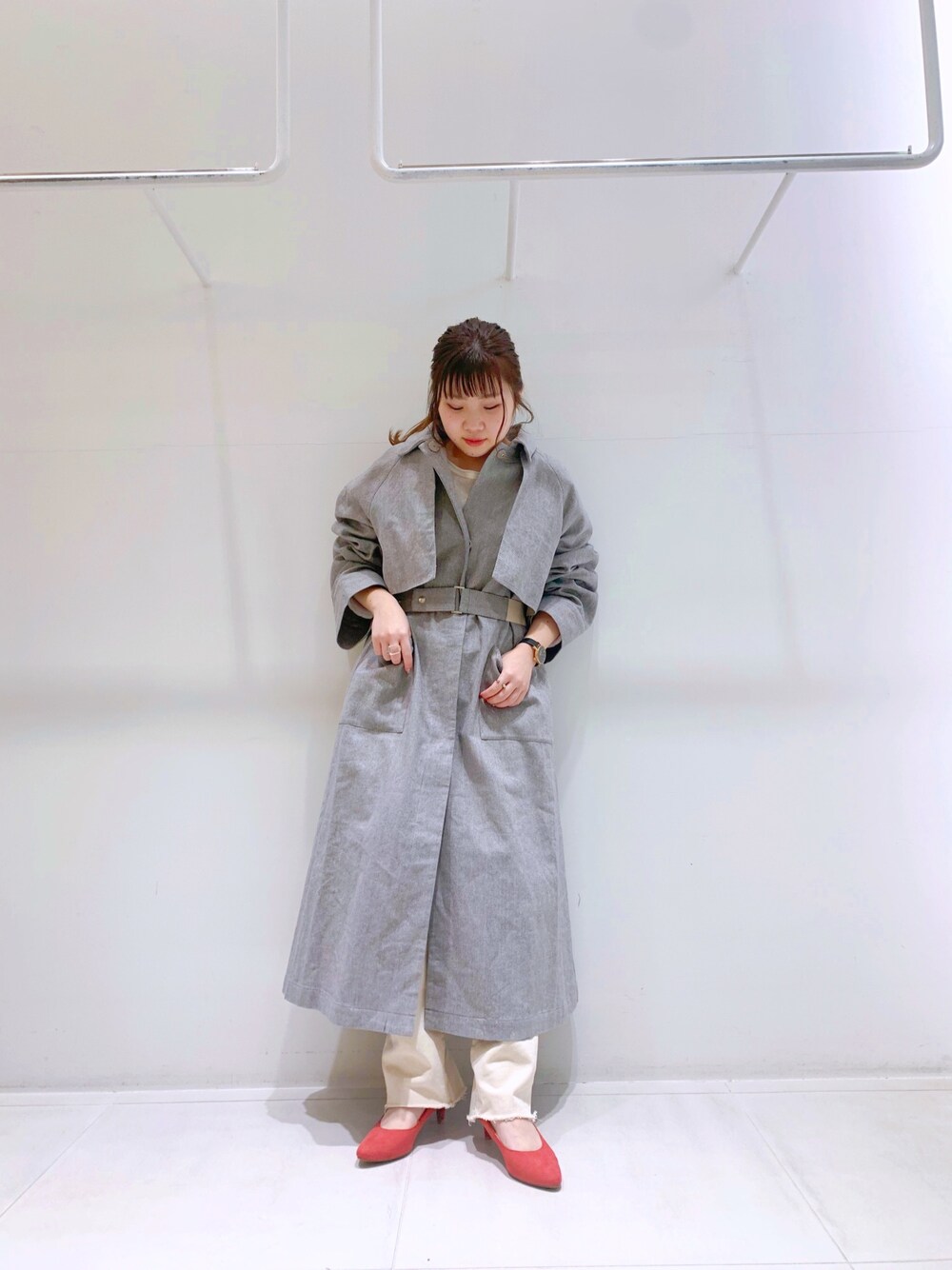 「KBFのコットンリネンボリュームコート（ステンカラーコート、グレー系）」を使った、ito___chan 🐰さん（レディース・152cm）の冬コーディネートの1枚目の写真
