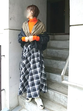 「タートルネック」｜「アイテム（カバーオール）」を使った、umさん（レディース・158cm）の秋コーディネート