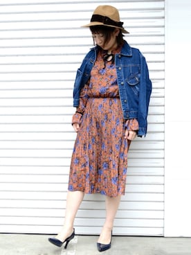 「プリーツ」｜「アイテム（デニムジャケット）」を使った、harunaさん（レディース・156cm）の春コーディネート
