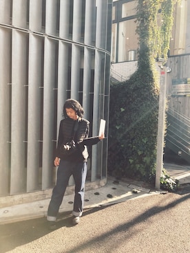 「Scye（サイ）のアイテム（パンツ）」を使った、真名子さん（レディース・172cm）の秋コーディネート