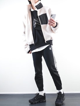「ハイテクスニーカー」｜ぼーんさん（メンズ・178cm・20代）の冬コーディネート