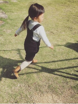 「サイドゴアブーツ」｜「アイテム（サロペット/オーバーオール）」を使った、norisanchi710 さん（キッズ・80cm）の秋コーディネート