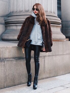 「SAINT LAURENT PARIS（サンローランパリ）のアイテム」を使った、Akaneさん（レディース・163cm）の冬コーディネート