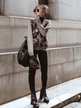 「MARC JACOBS（マークジェイコブス）のアイテム（ブーツ）」を使った、Akaneさん（レディース・163cm）の秋コーディネート