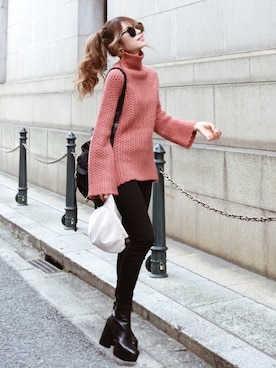 「MARC JACOBS（マークジェイコブス）のアイテム（ブーツ）」を使った、Akaneさん（レディース・163cm）の秋コーディネート