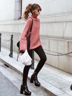 「MARC JACOBS（マークジェイコブス）のアイテム（ブーツ）」を使った、Akaneさん（レディース・163cm）の秋コーディネート