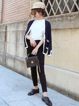 「Acne Studios（アクネストゥディオズ）のACNE STUDIOS SKIN 5 BLACK（デニムパンツ）」を使った、Akaneさん（レディース・163cm）の春コーディネート