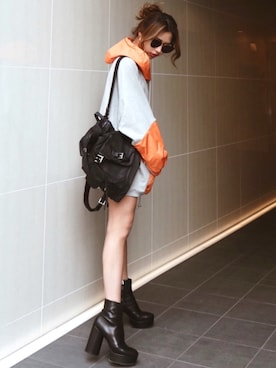 「MARC JACOBS（マークジェイコブス）のアイテム（ブーツ）」を使った、Akaneさん（レディース・163cm）の春コーディネート