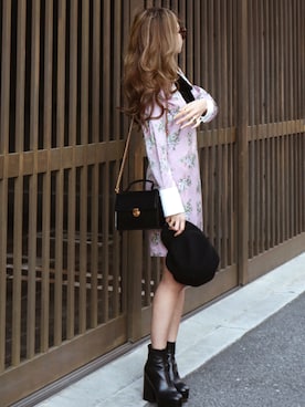 「MARC JACOBS（マークジェイコブス）のアイテム（ブーツ）」を使った、Akaneさん（レディース・163cm）の春コーディネート