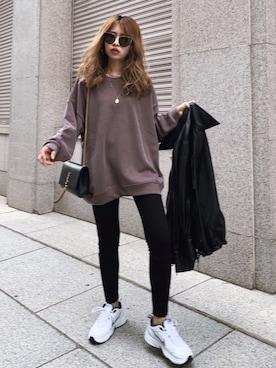 「Acne Studios（アクネストゥディオズ）のACNE STUDIOS SKIN 5 BLACK（デニムパンツ）」を使った、Akaneさん（レディース・163cm）の秋コーディネート