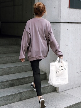 「Acne Studios（アクネストゥディオズ）のACNE STUDIOS SKIN 5 BLACK（デニムパンツ）」を使った、Akaneさん（レディース・163cm）の秋コーディネート