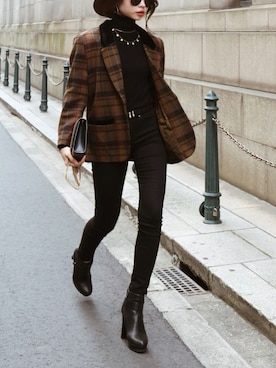 「Acne Studios（アクネストゥディオズ）のACNE STUDIOS SKIN 5 BLACK（デニムパンツ）」を使った、Akaneさん（レディース・163cm）の冬コーディネート