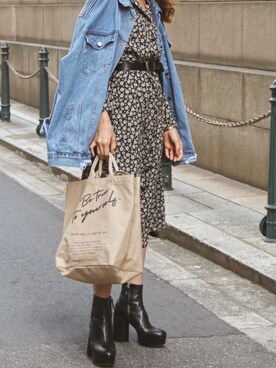 「MARC JACOBS（マークジェイコブス）のアイテム（ブーツ）」を使った、Akaneさん（レディース・163cm）の春コーディネート