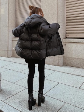 「MARC JACOBS（マークジェイコブス）のアイテム（ブーツ）」を使った、Akaneさん（レディース・163cm）の冬コーディネート