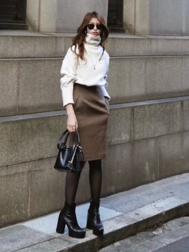 「Yves Saint Laurent（イヴサンローラン）のアイテム」を使った、Akaneさん（レディース・163cm）の冬コーディネート