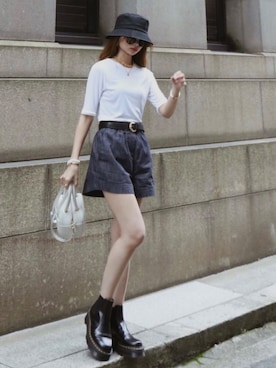 「FENDI（フェンディ）のアイテム（パンツ）」を使った、Akaneさん（レディース・163cm）の春コーディネート