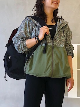 「NERGY（ナージー）のアイテム（ブルゾン）」を使った、NERGY STAFFさん（レディース・153cm）の夏コーディネート