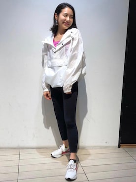 「NERGY（ナージー）のアイテム（ナイロンジャケット）」を使った、NERGY STAFFさん（レディース・158cm）の夏コーディネート