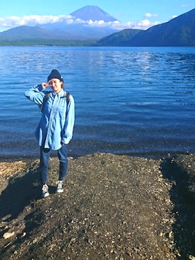 「GU（ジーユー）のアイテム（Denim pants、ブルー系）」を使った、まるさん（レディース）の秋コーディネート