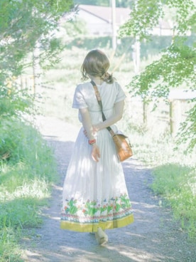 「カメラ女子」｜「アイテム（その他）」を使った、uoᗦ↞◃さん（レディース・157cm）の春コーディネート