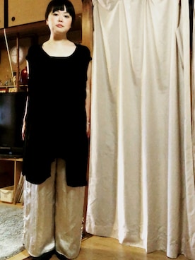「ZUCCa（ズッカ）のアイテム（チュニック、ブラック系）」を使った、Mikako Hathawayさん（レディース・162cm）の夏コーディネート