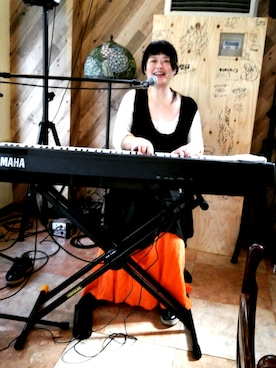 「ZUCCa（ズッカ）のアイテム（ワンピース、ブラック系）」を使った、Mikako Hathawayさん（レディース・162cm）の秋コーディネート